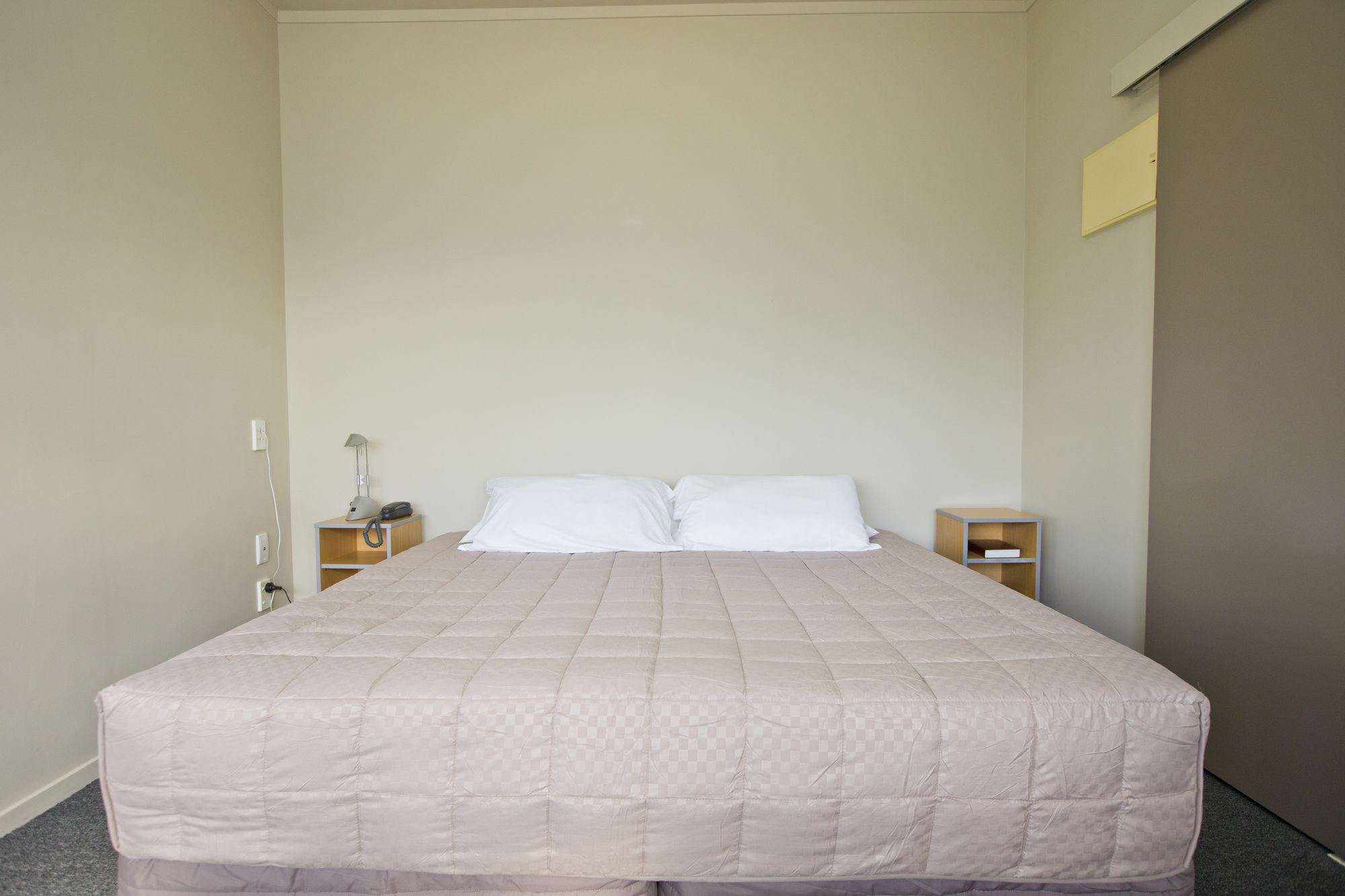 @ The Hub West Aparthotel Palmerston North Exterior foto