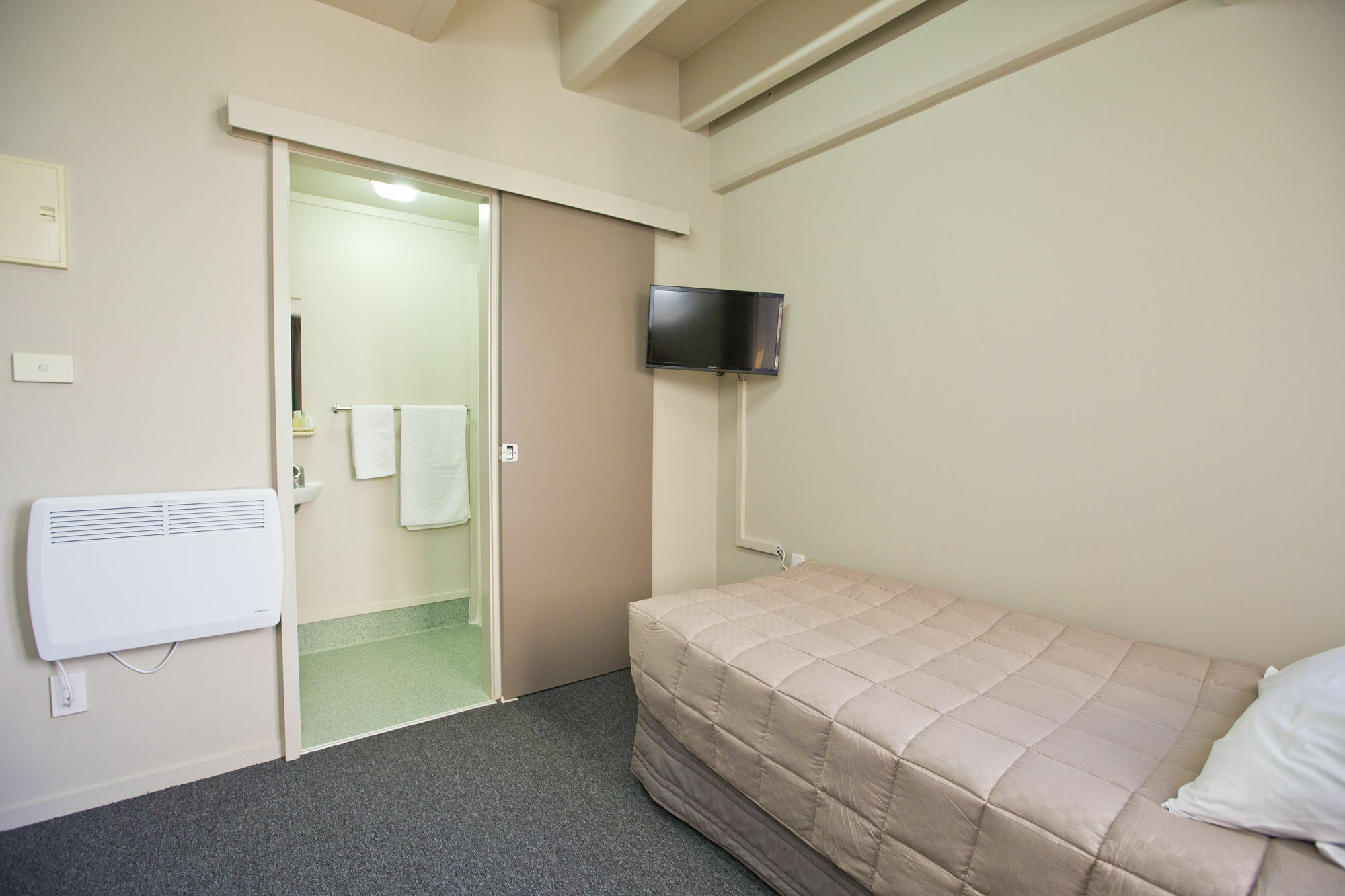 @ The Hub West Aparthotel Palmerston North Exterior foto